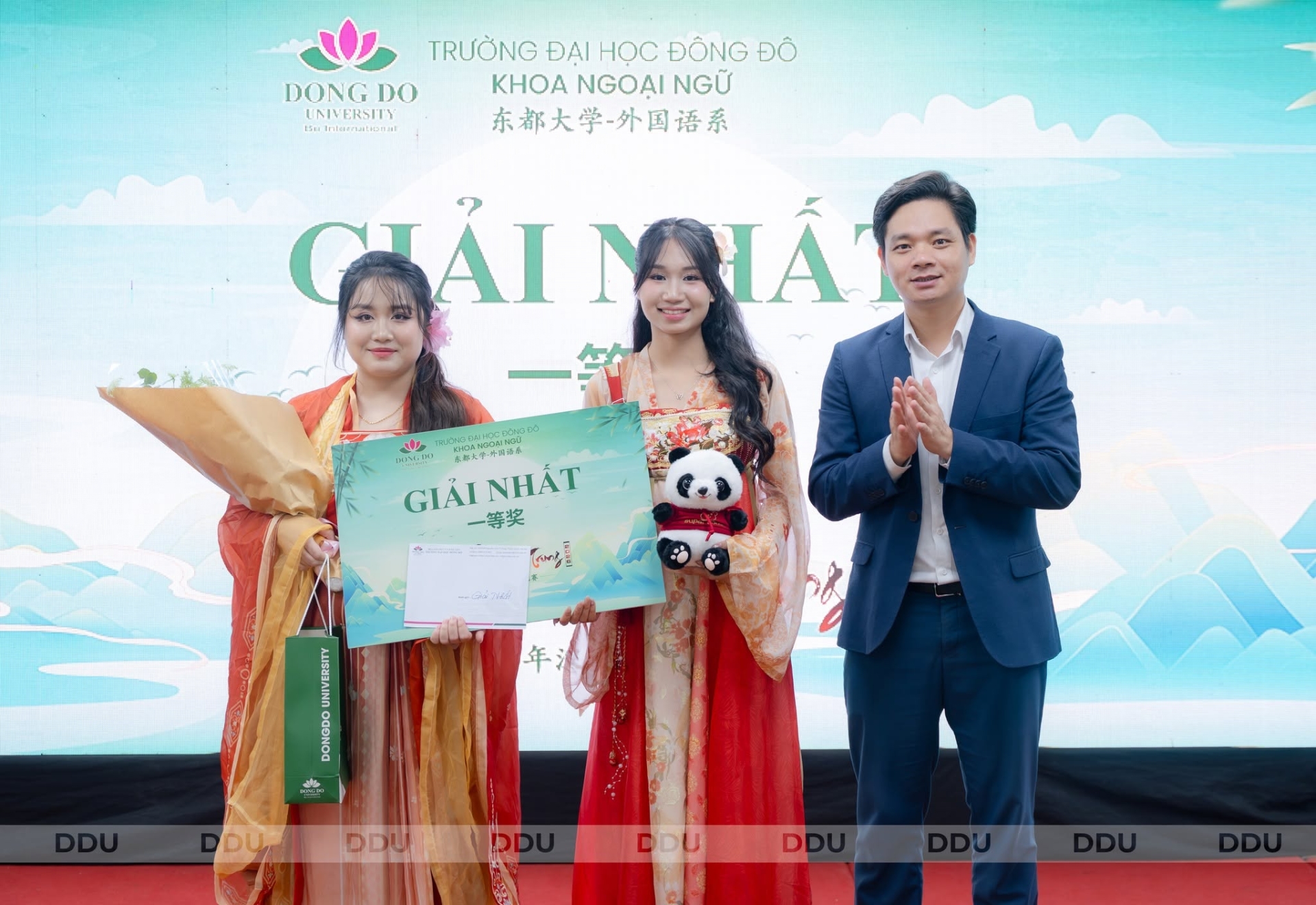  Lê Thị Như Quỳnh & Kiều Hồng Ngọc